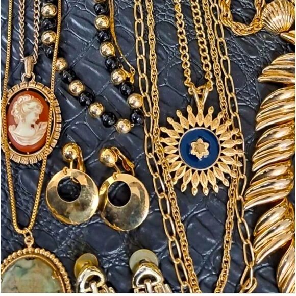 5 LB Gold Jewelry Mystery Box | Reseller Lot Glam - Picture 9 of 13